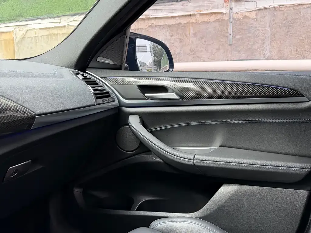 BMW X4 M40i 2023 из CN, фото 10