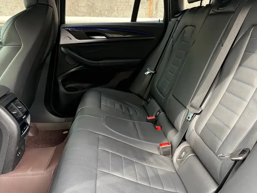 BMW X4 M40i 2023 из CN, фото 8