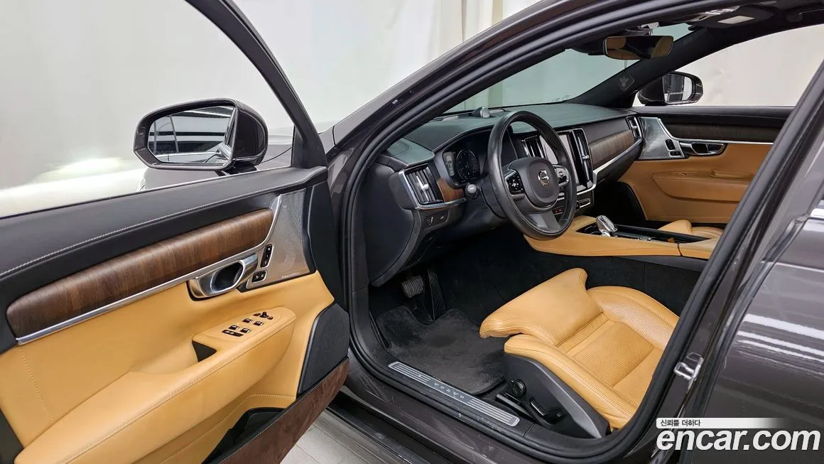 Volvo S90 — фото 10