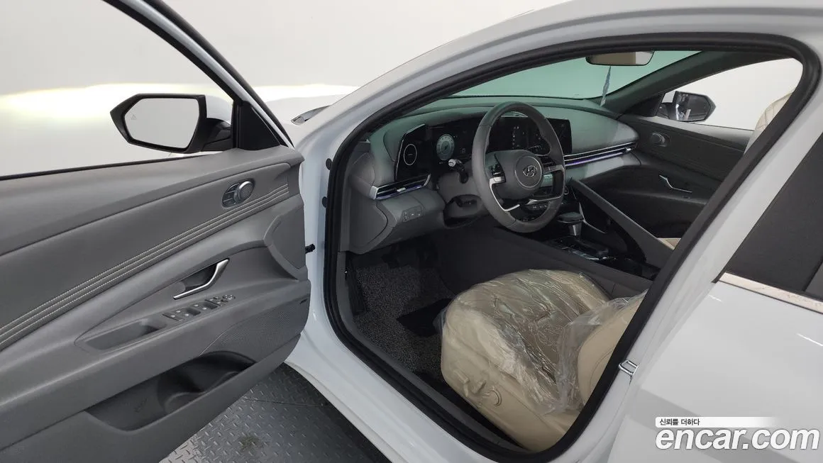Hyundai AVANTE 2023 из KR, фото 10