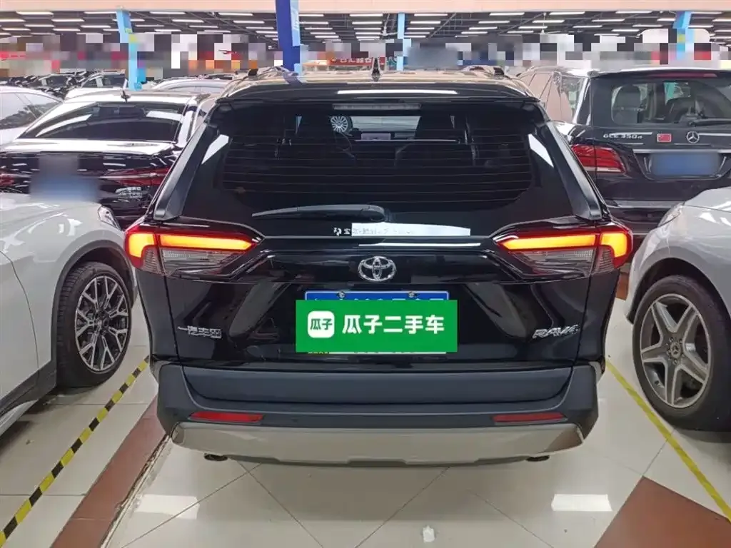Toyota RAV4 2024 из CN, фото 6