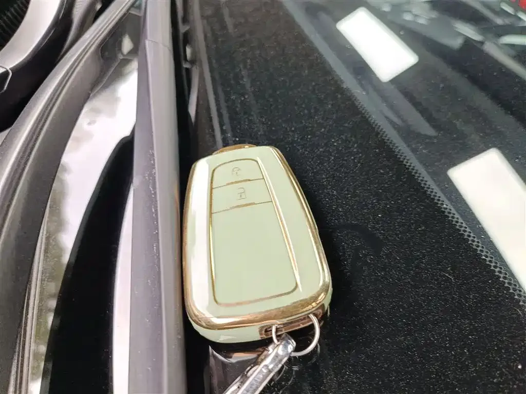 Toyota RAV4 2024 из CN, фото 9