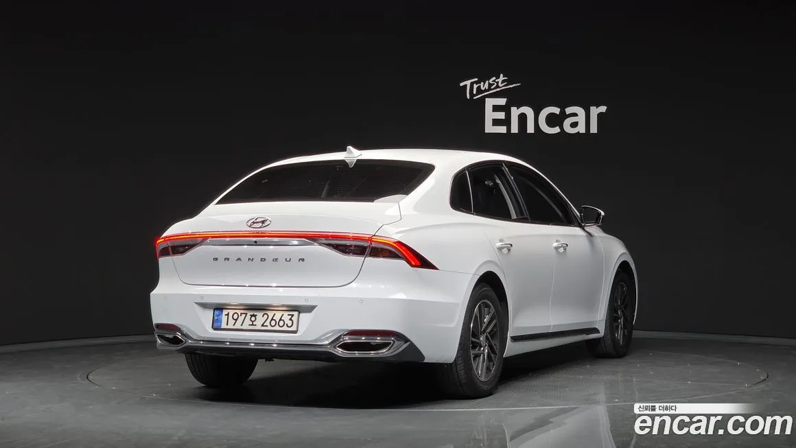 Hyundai Grandeur 2023 из KR, фото 2