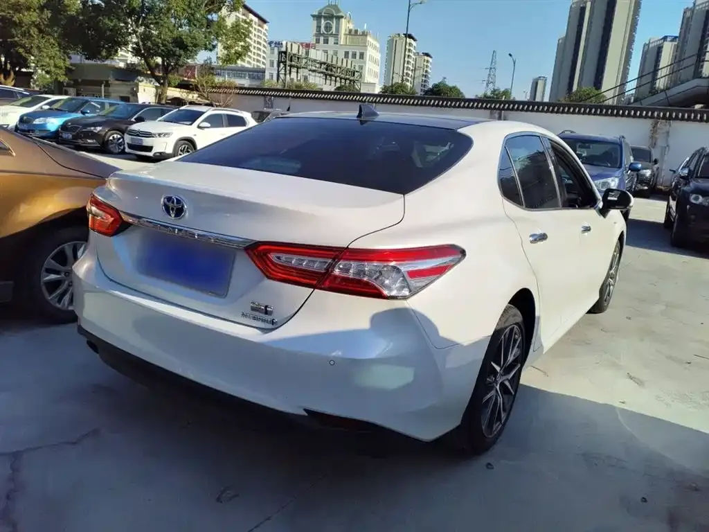 Toyota Camry 2021 из CN, фото 7