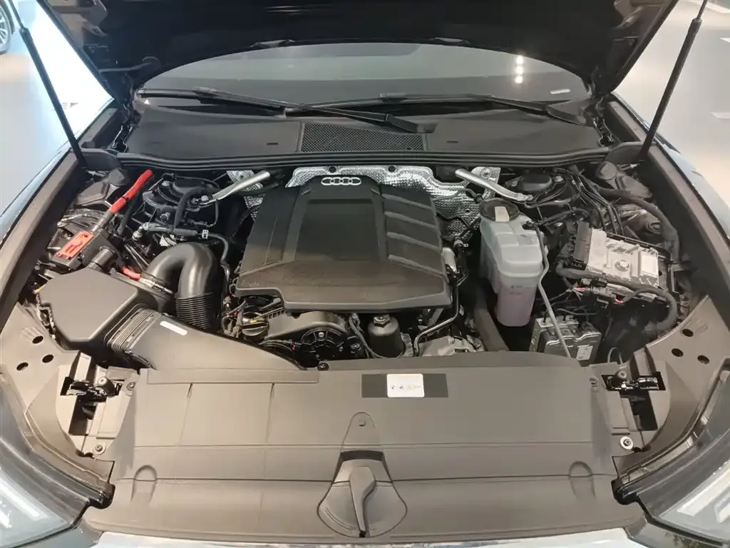 Audi A6L 2023 из CN, фото 8