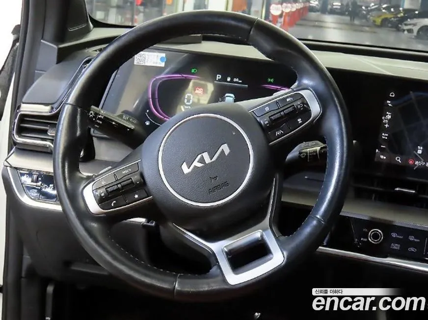 Kia Sportage — фото 8