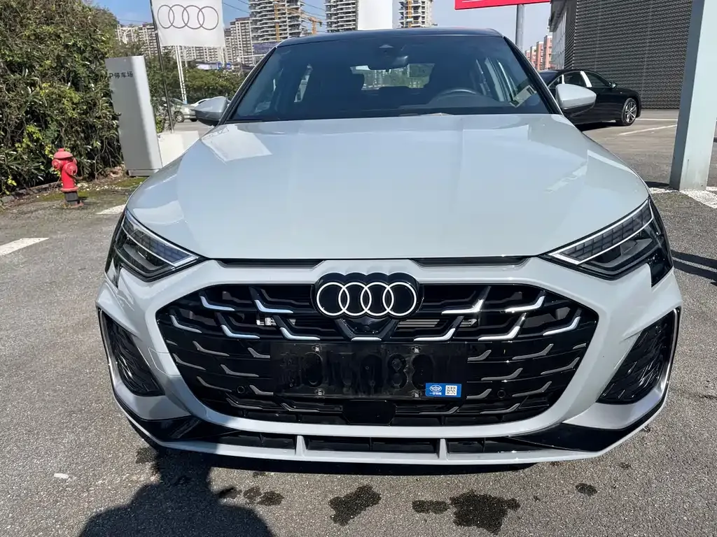 Audi A3 2024 из CN, фото 2