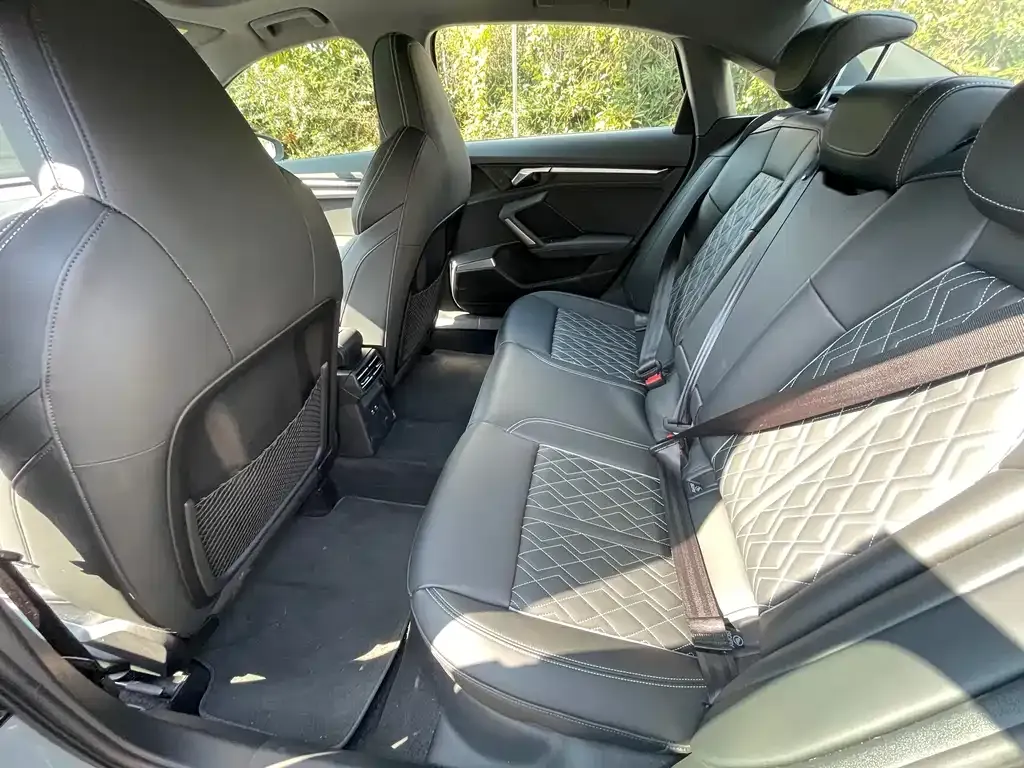 Audi A3 2024 из CN, фото 5