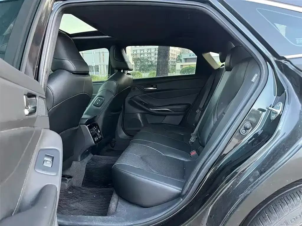 Toyota Avalon 2022 из CN, фото 6