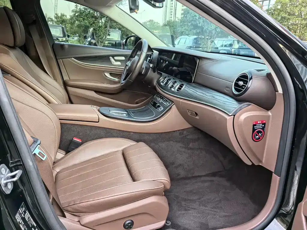 Mercedes-Benz E-Class 2022 из CN, фото 5