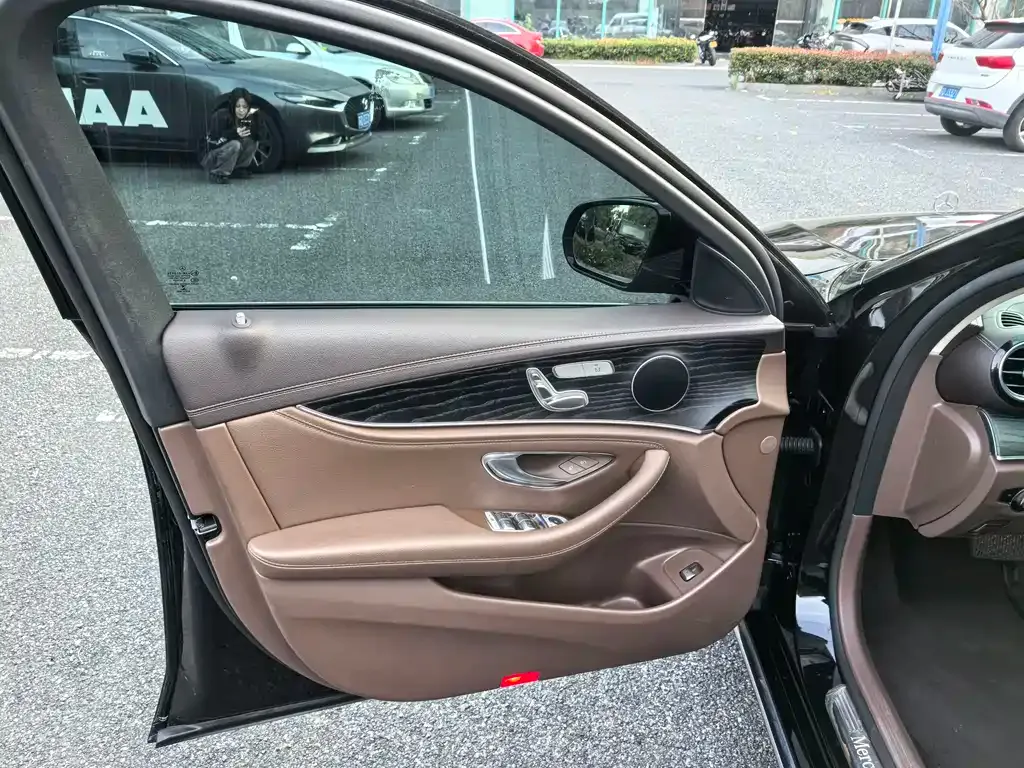 Mercedes-Benz E-Class 2022 из CN, фото 7