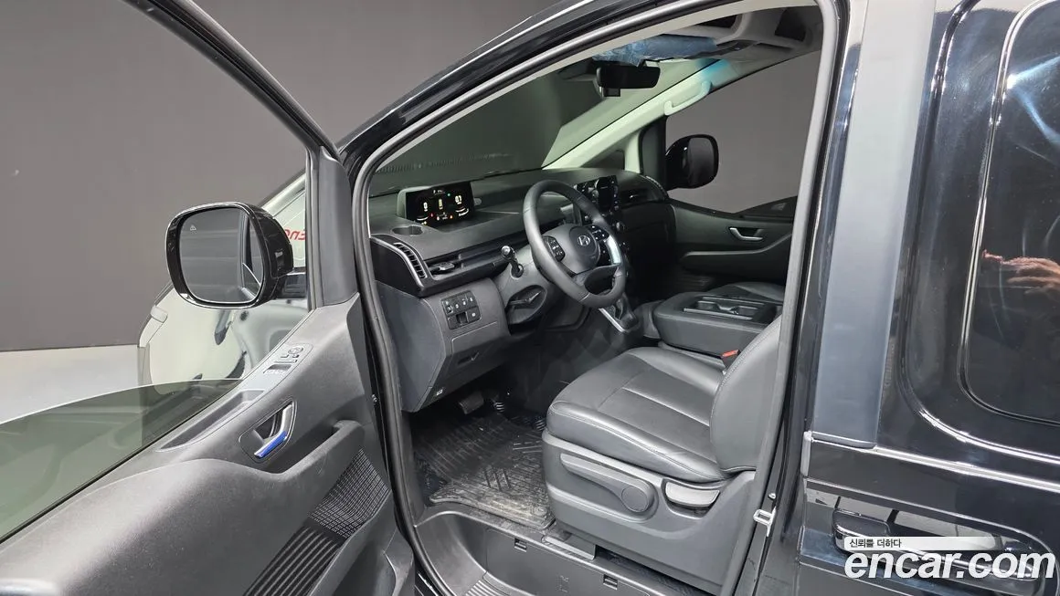 Hyundai Staria 2025 из KR, фото 10