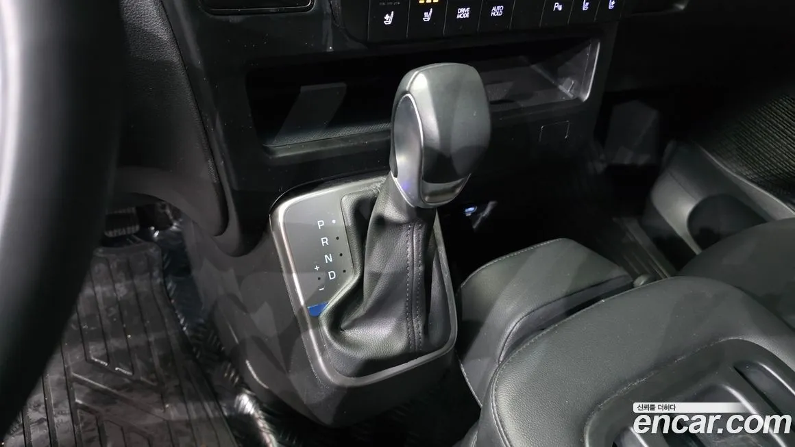 Hyundai Staria 2025 из KR, фото 9