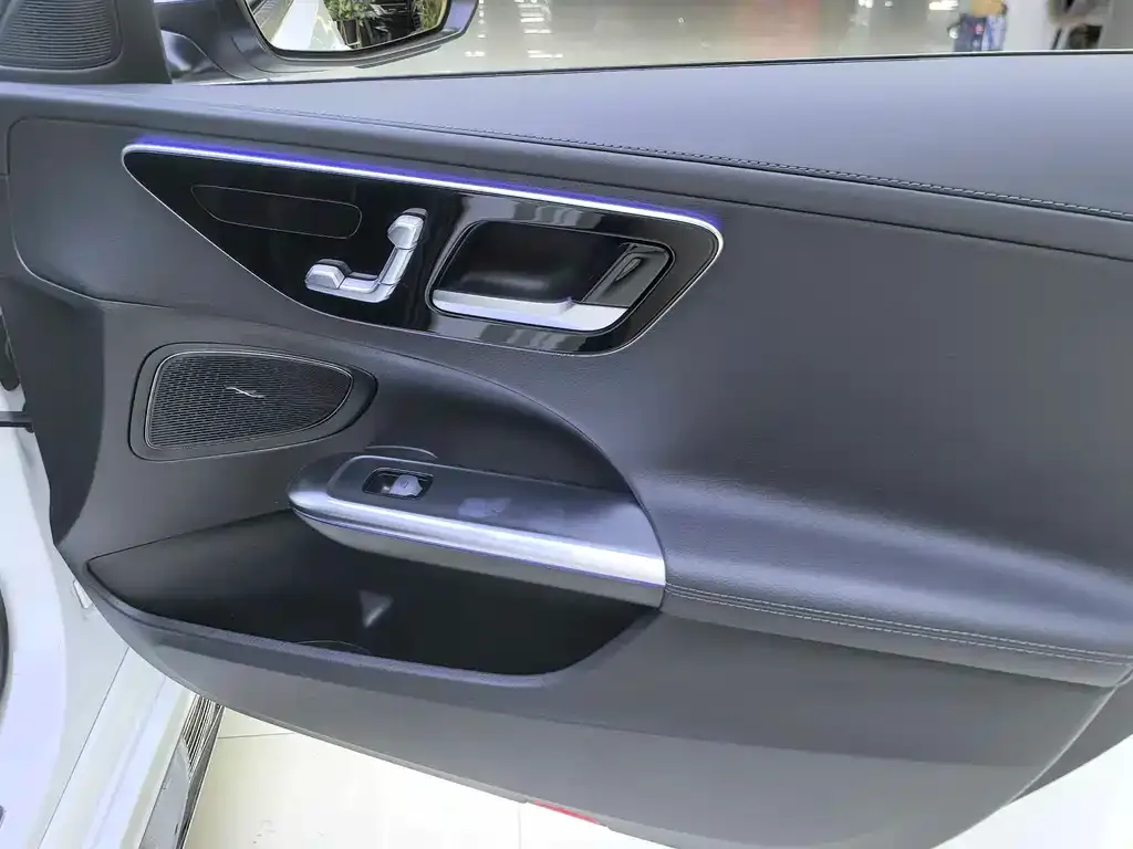 Mercedes-Benz C-Class 2023 из CN, фото 10