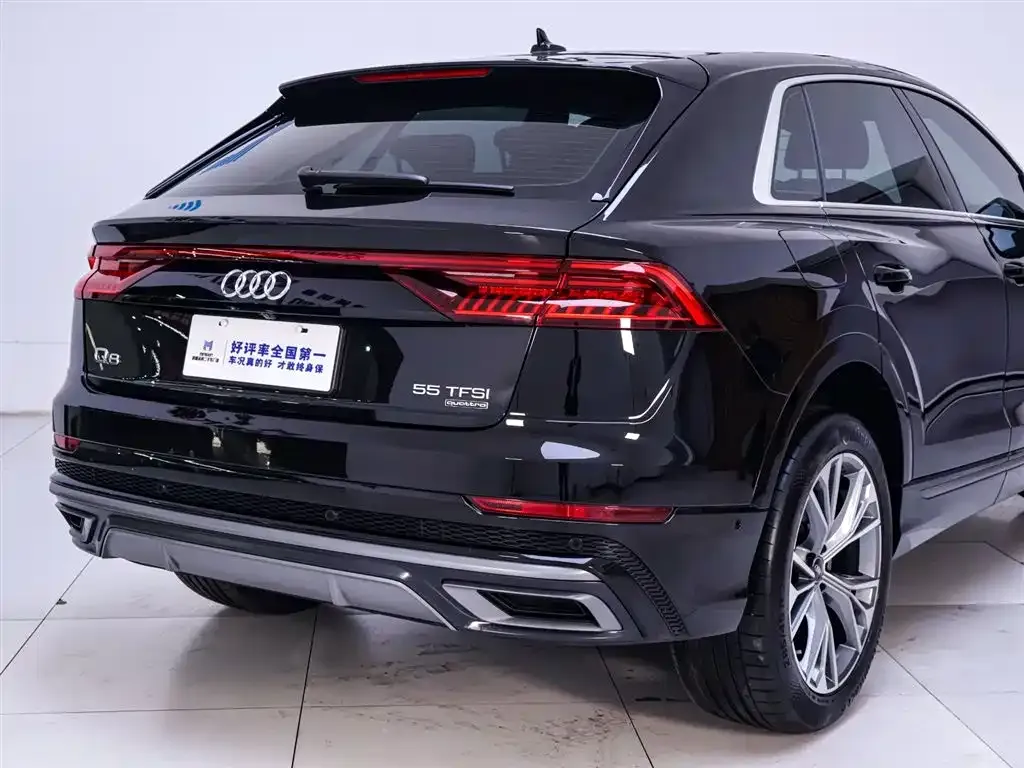 Audi Q8 2023 из CN, фото 8