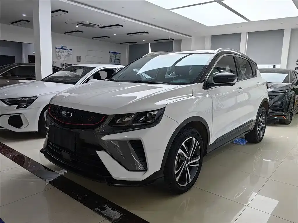 Geely Binyue 2022 из CN, фото 2