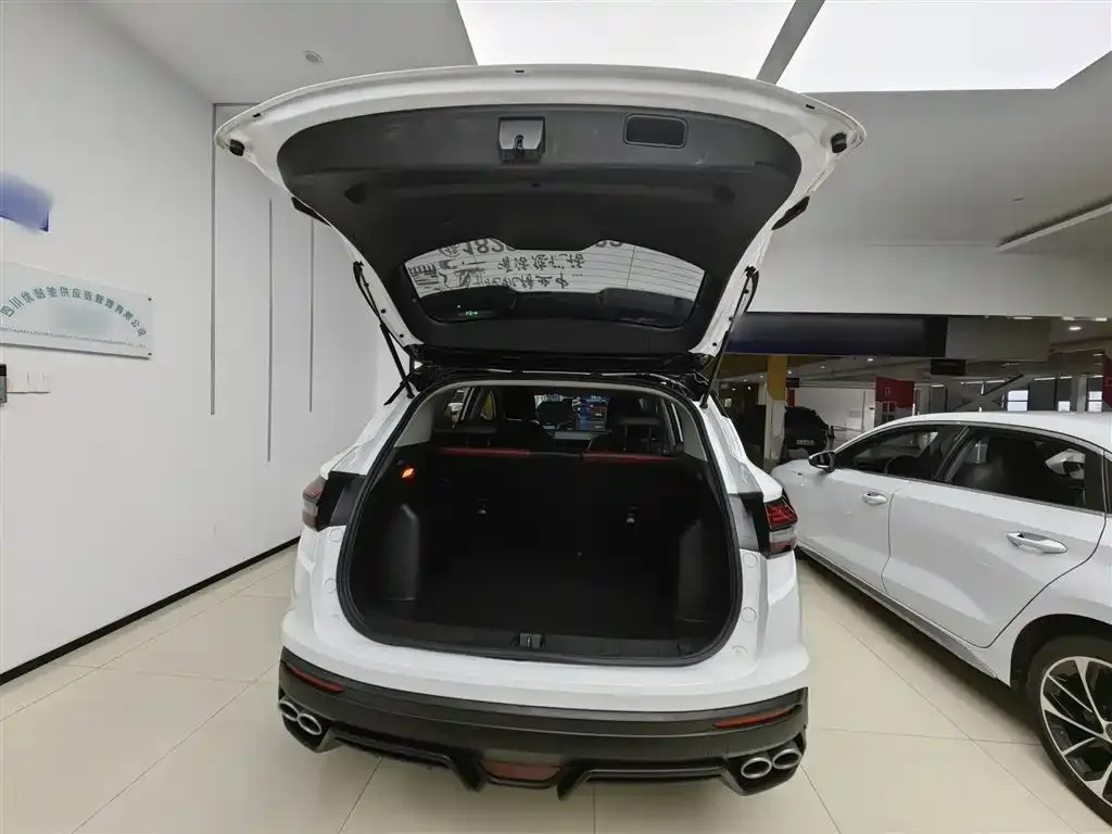Geely Binyue 2022 из CN, фото 3