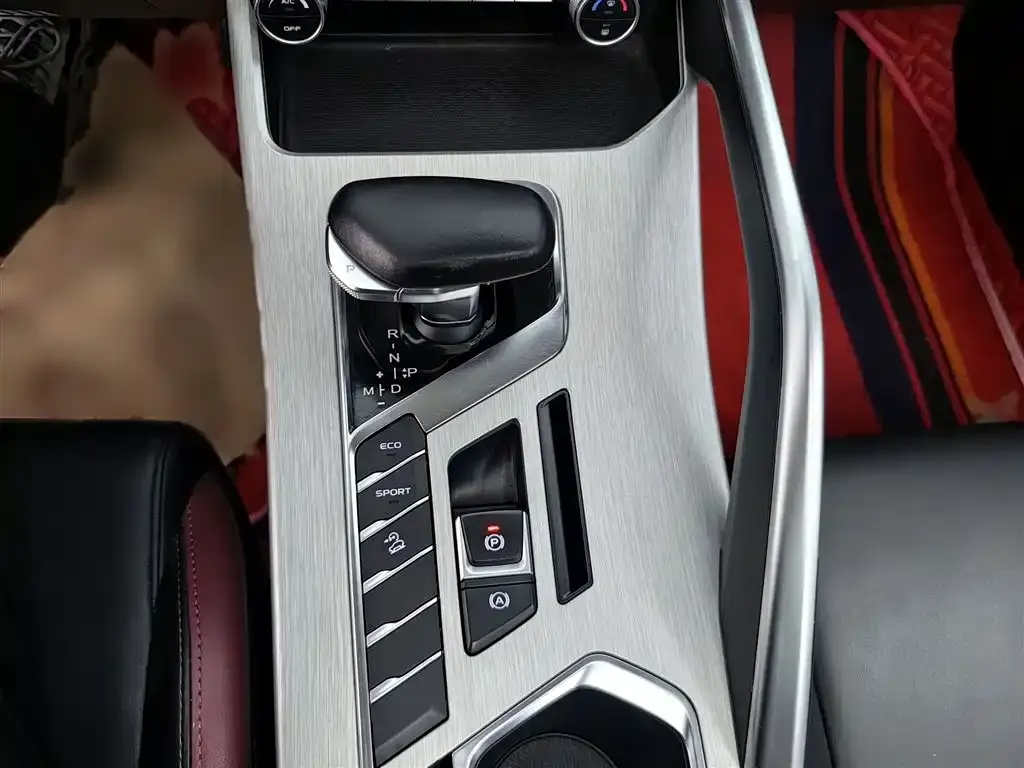 Geely Binyue 2022 из CN, фото 8