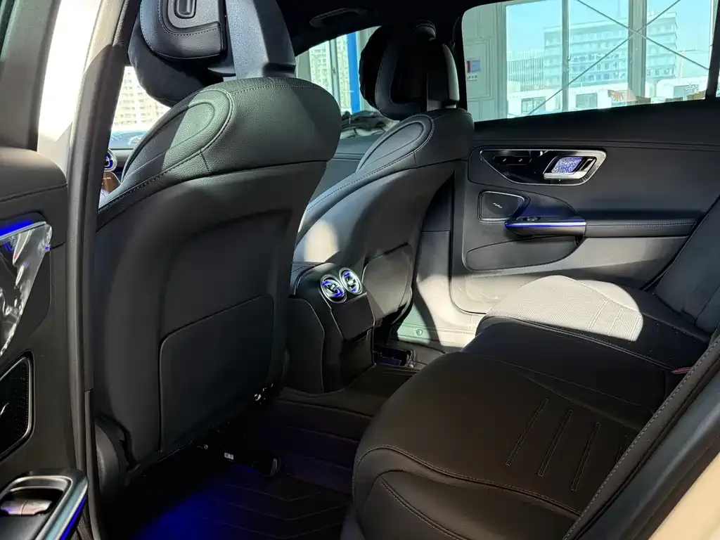 Mercedes-Benz C-Class 2025 из CN, фото 10