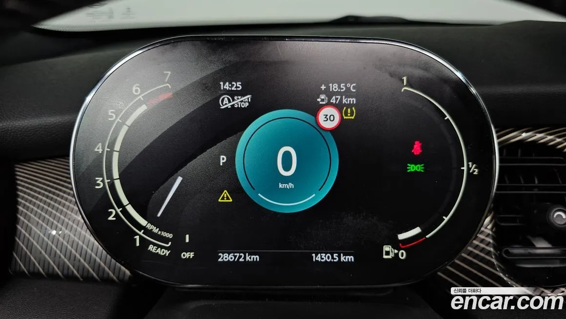 Mini Cooper 2023 из KR, фото 8