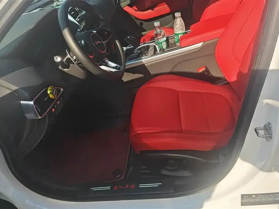 Jaguar XEL 2024 из CN, фото 9