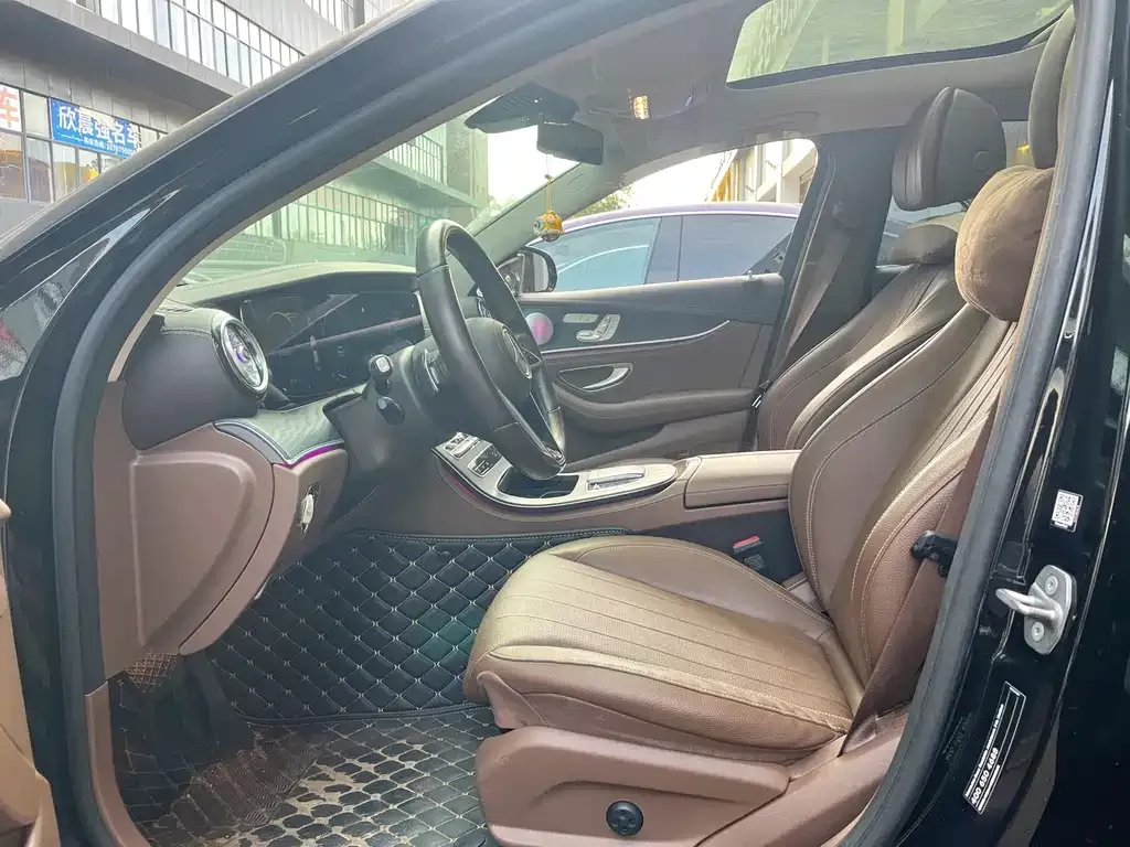 Mercedes-Benz E-Class 2023 из CN, фото 2