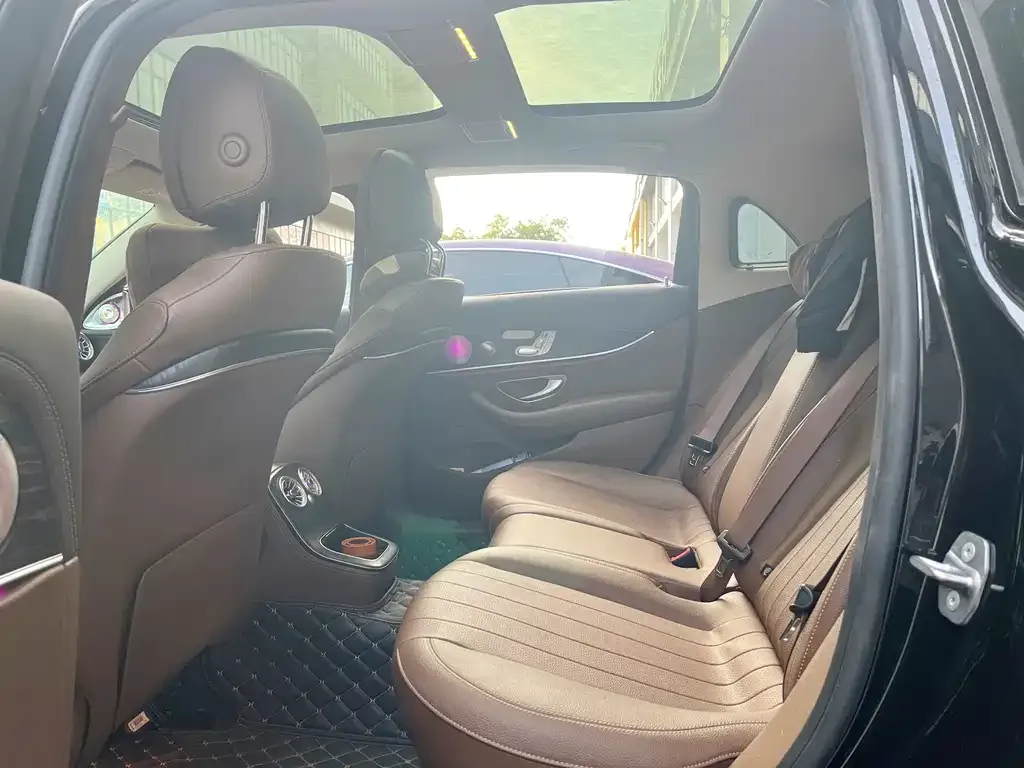 Mercedes-Benz E-Class 2023 из CN, фото 4