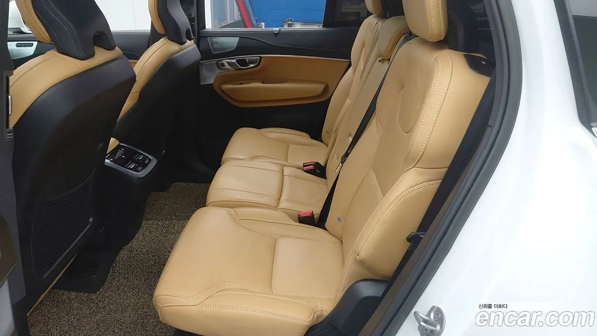 Volvo XC90 2023 из KR, фото 8