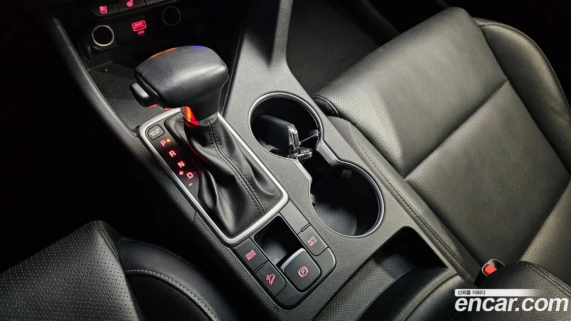 Kia Sportage — фото 9