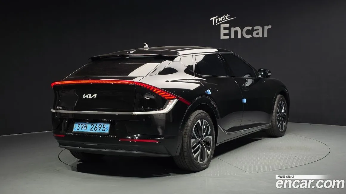 Kia EV6 — фото 2