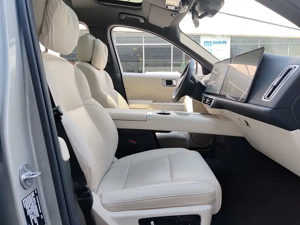Li Auto L9 2024 из CN, фото 6