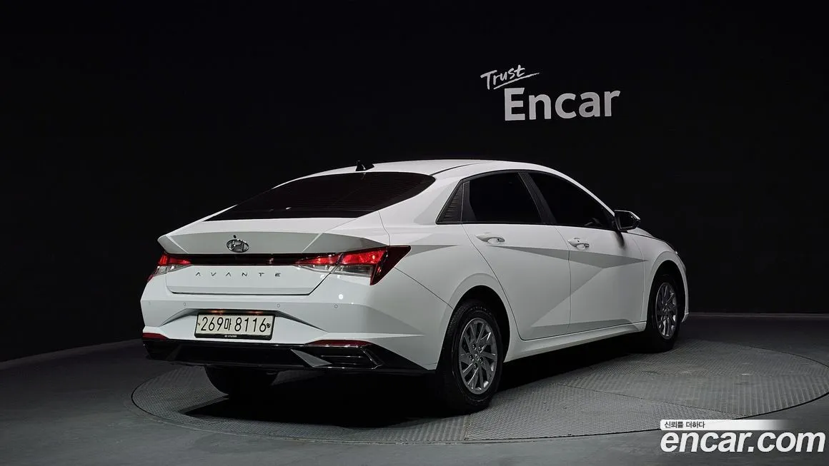 Hyundai AVANTE 2021 из KR, фото 2