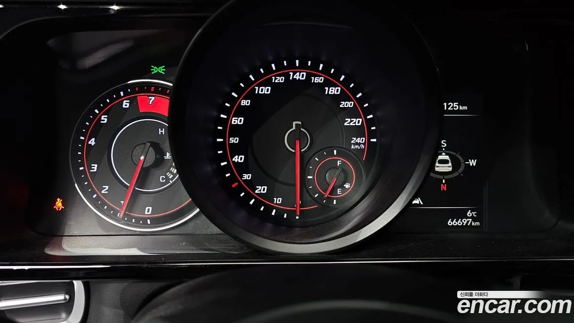 Hyundai AVANTE 2021 из KR, фото 8