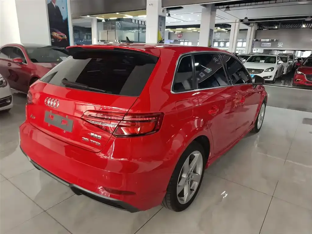 Audi A3 2021 из CN, фото 7