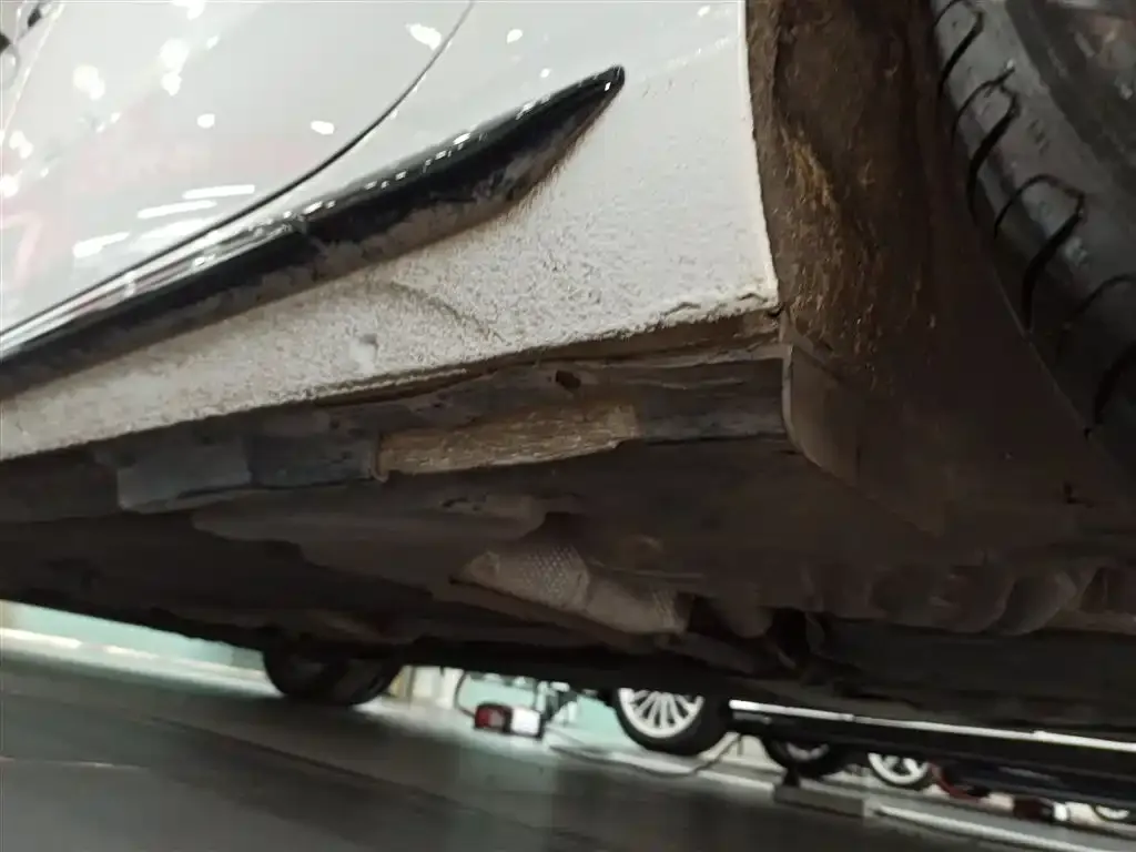 Audi A4L 2023 из CN, фото 6