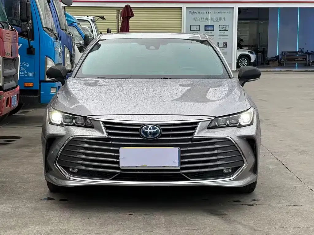 Toyota Avalon 2022 из CN, фото 2