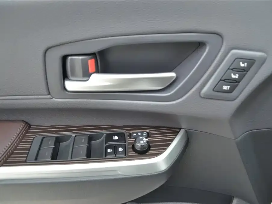 Toyota Granvia 2025 из CN, фото 6