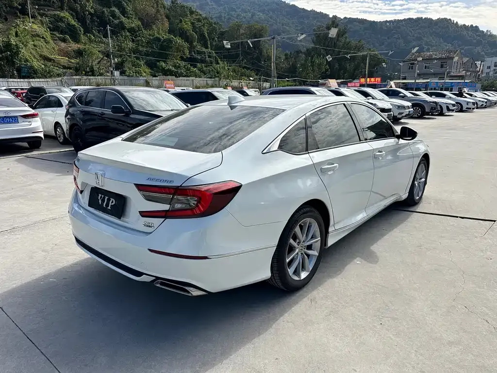 Honda Accord 2023 из CN, фото 5