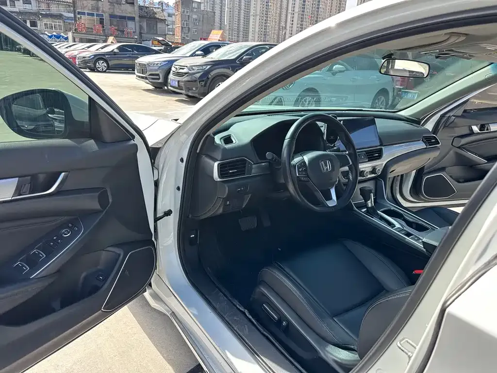 Honda Accord 2023 из CN, фото 7