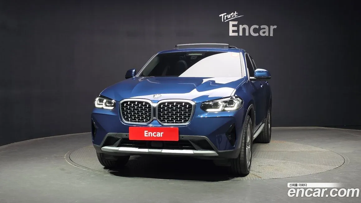 BMW X4 2023 из KR, фото 3