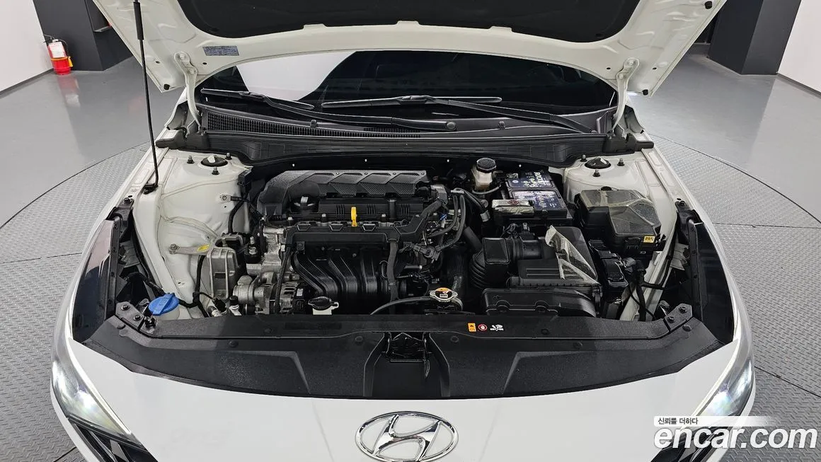 Hyundai AVANTE — фото 6