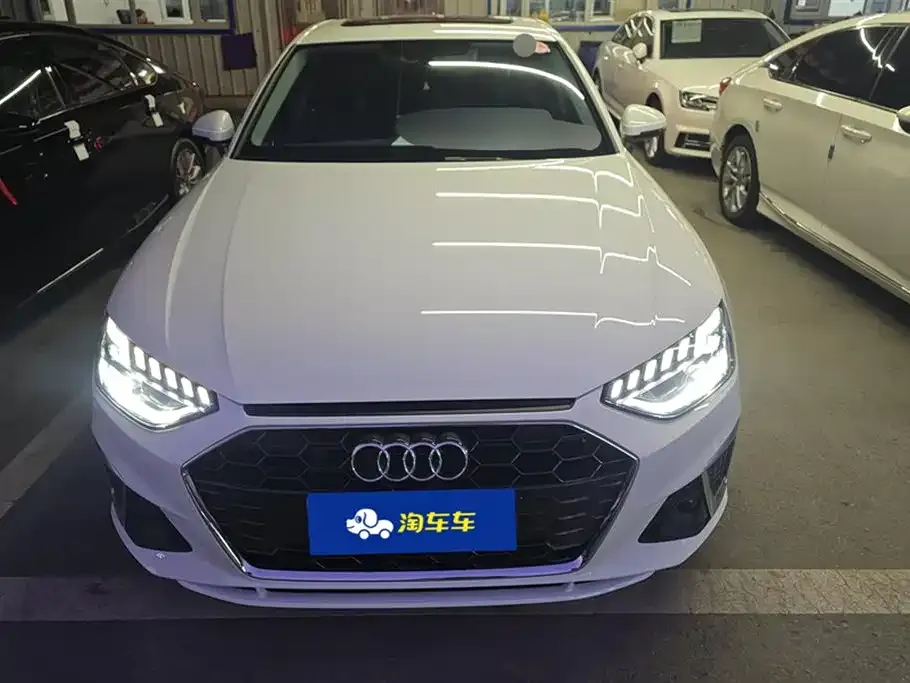 Audi A4L 2021 из CN, фото 2