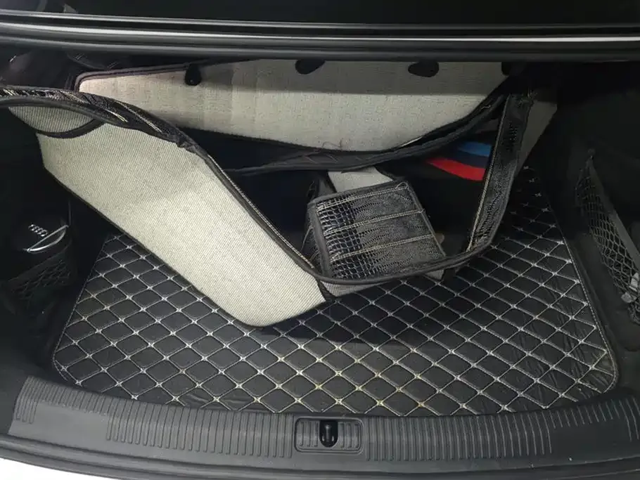 Audi A4L 2021 из CN, фото 4