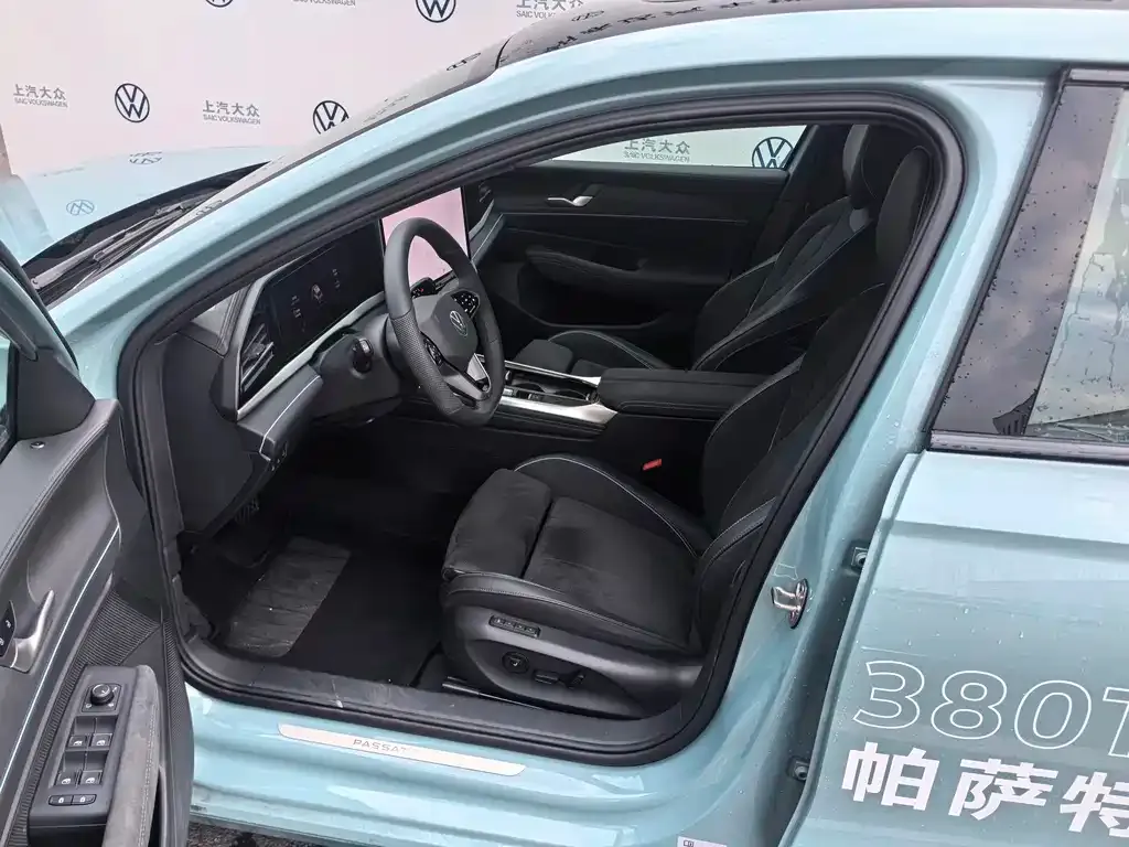 Volkswagen Passat 2024 из CN, фото 6