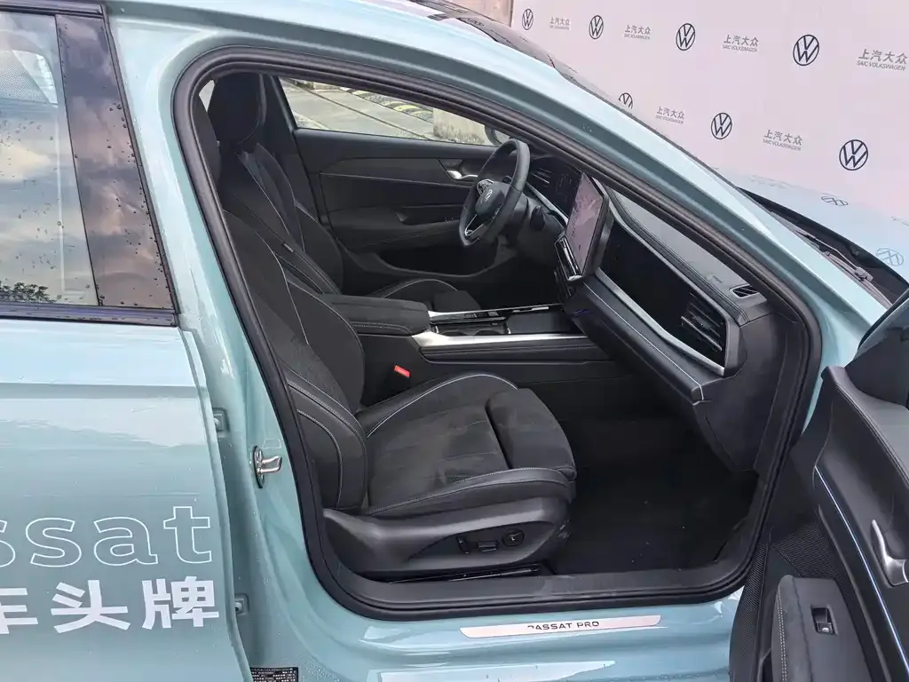 Volkswagen Passat 2024 из CN, фото 8