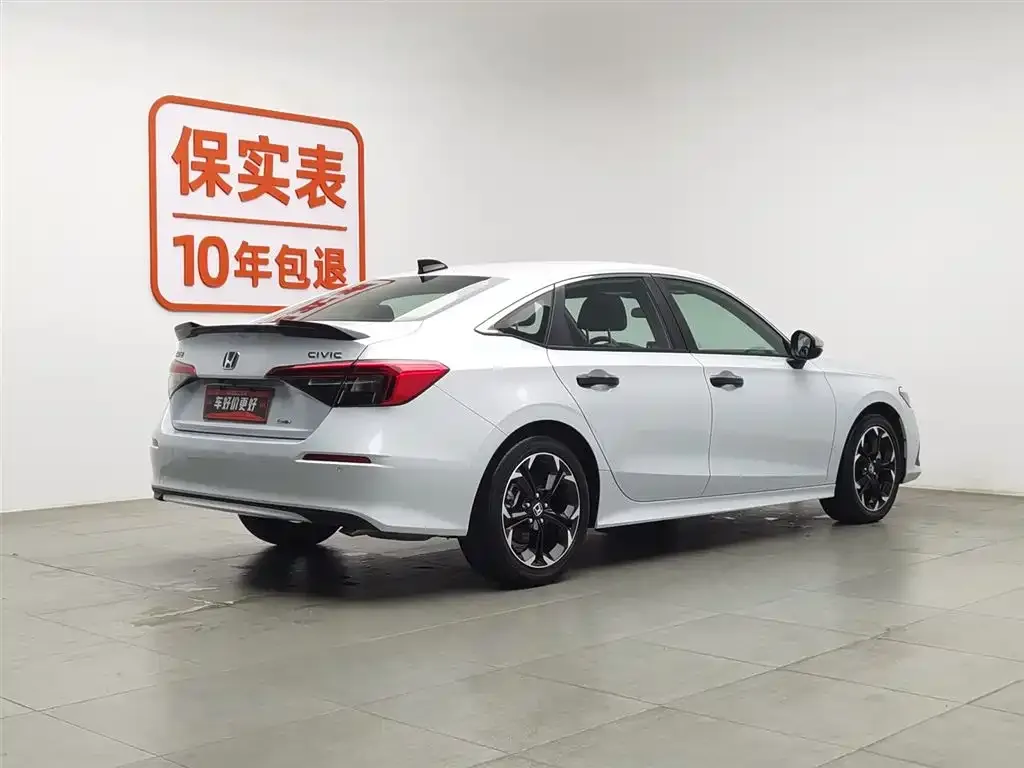Honda Civic 2024 из CN, фото 2