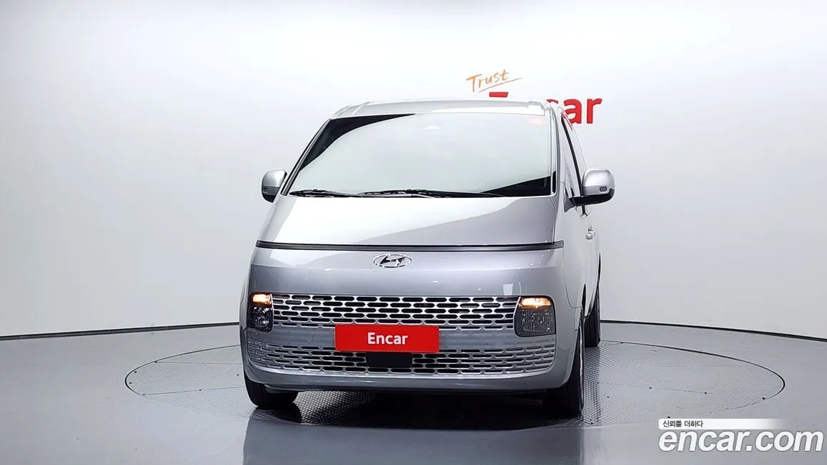 Hyundai Staria 2023 из KR, фото 3