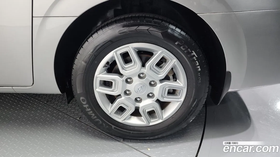 Hyundai Staria 2023 из KR, фото 5