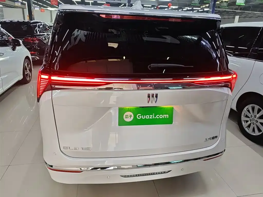 Buick GL8 2025 из CN, фото 6