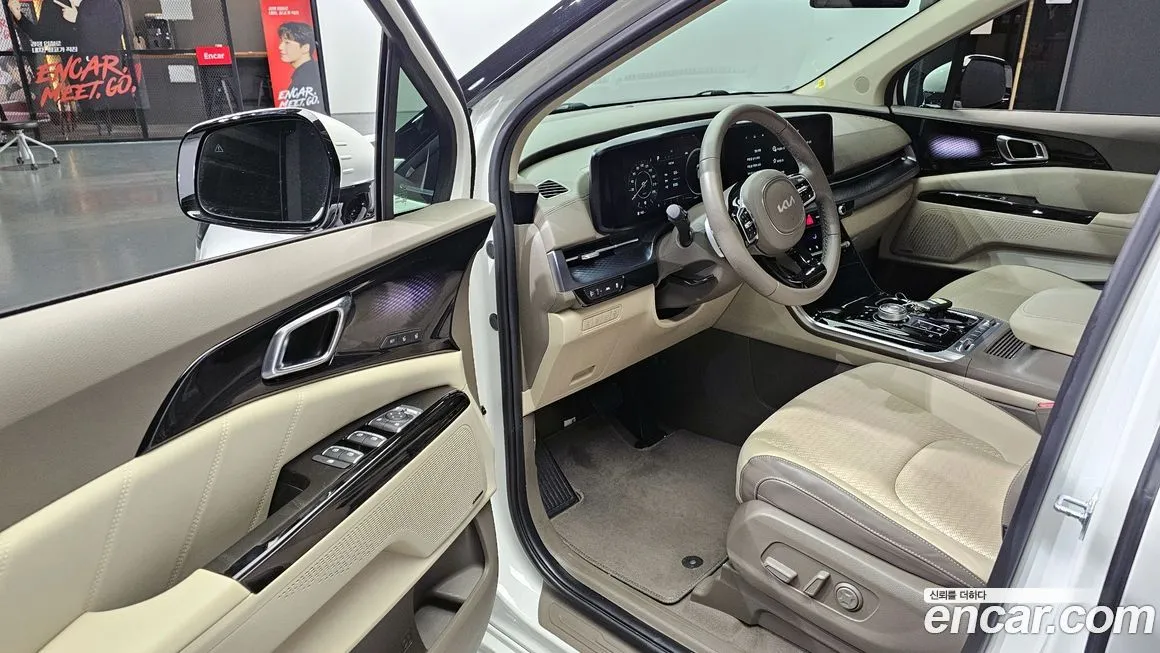 Kia Carnival — фото 10